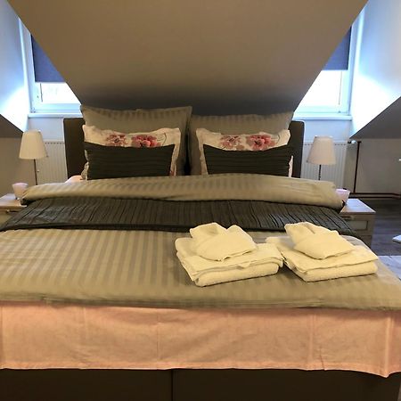Lili Apartman Apartment Mariánské Lázně Екстериор снимка