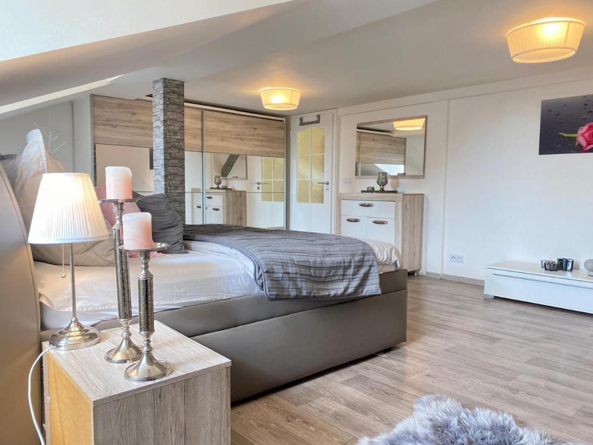 Lili Apartman Apartment Mariánské Lázně Екстериор снимка
